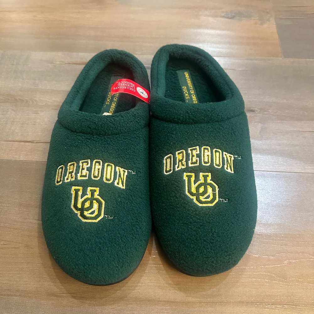 Men's Dark Green Oregon Ducks Slippers